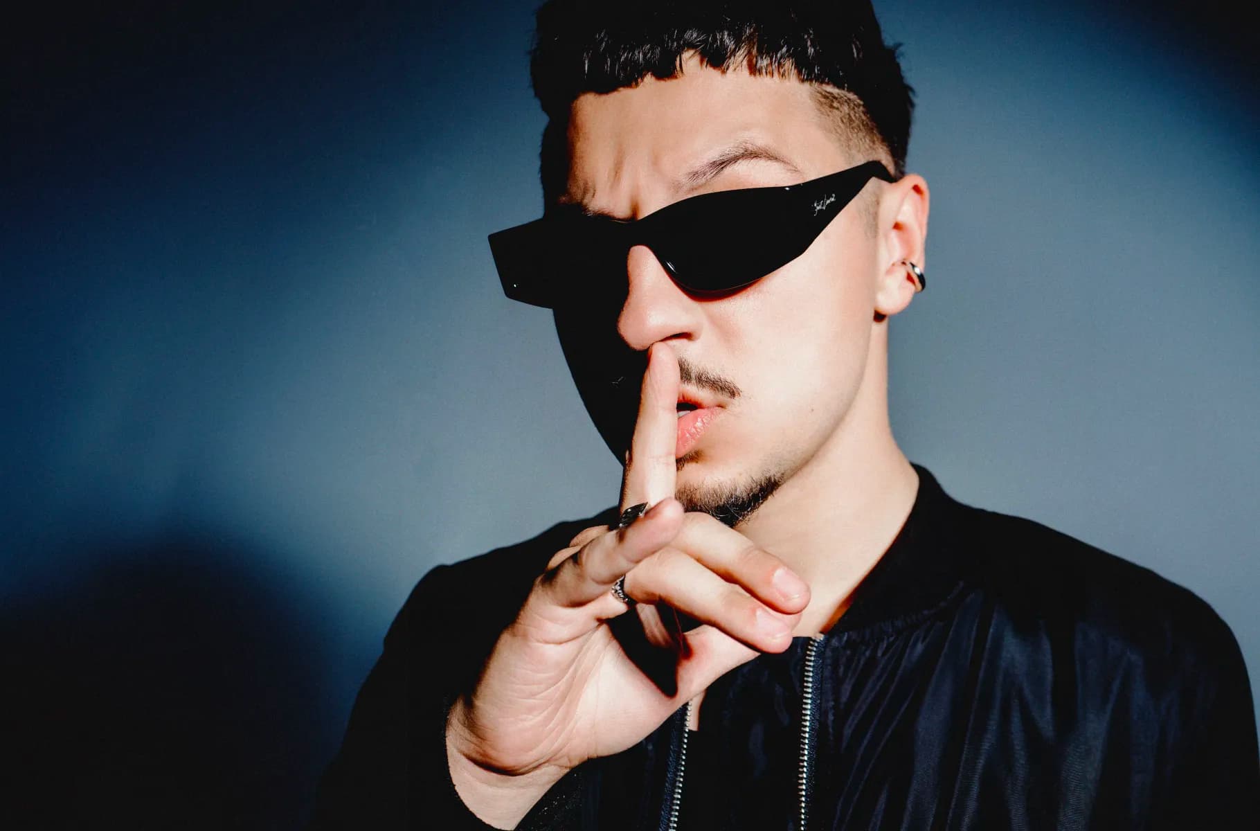 SQWOZ BAB и МТС Music